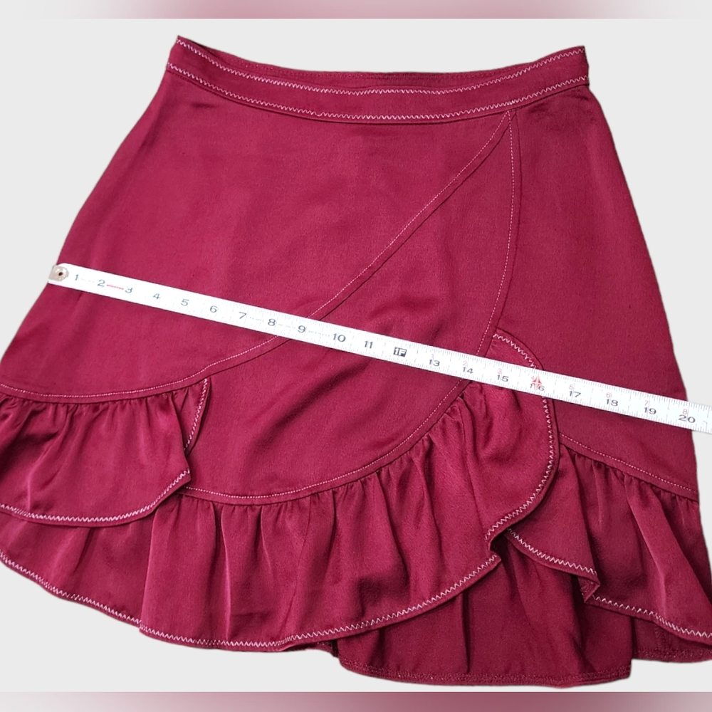 Devlin Brielle Ruffle Mini Skirt | Size 6 - Picture 12 of 12